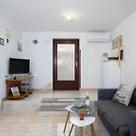 House Ingrid Apartment Pula