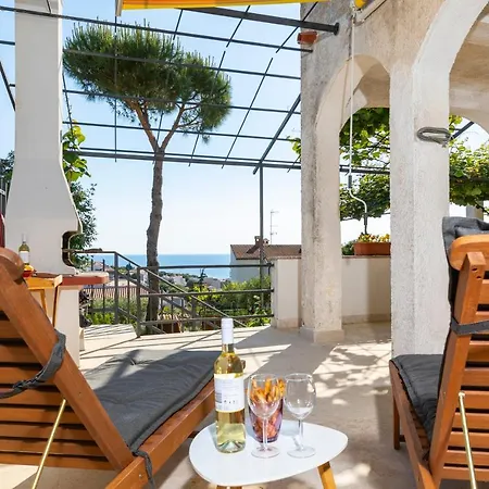 Apartament House Ingrid Pula