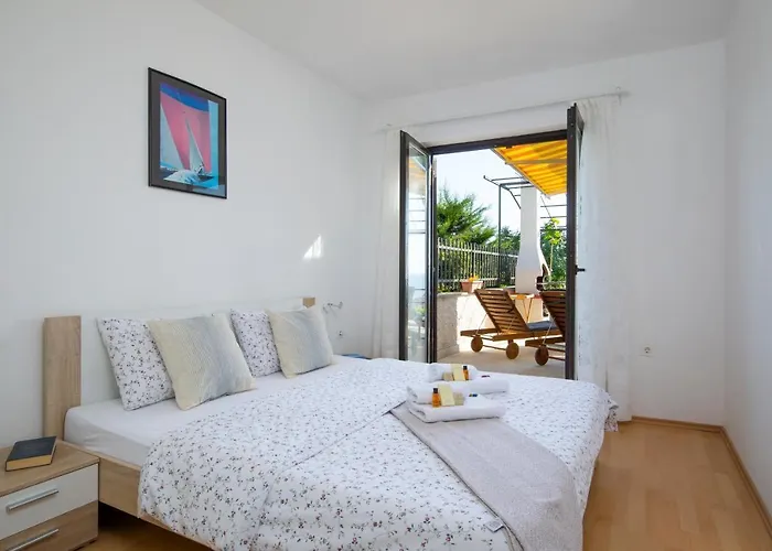 House Ingrid Апартаменты *