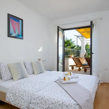 House Ingrid Daire *