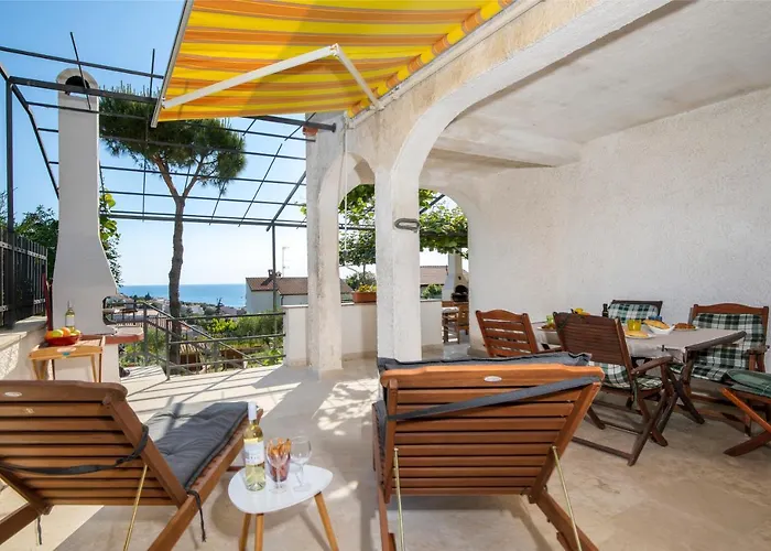 Lejlighed House Ingrid Pula